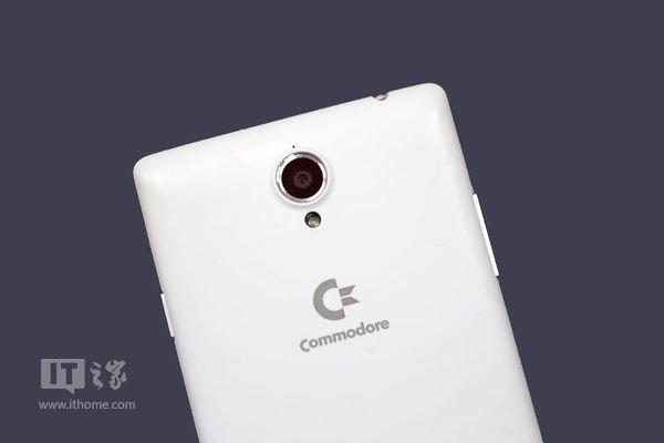Computer manufacturers make mobile phones: Commodore returns with new products