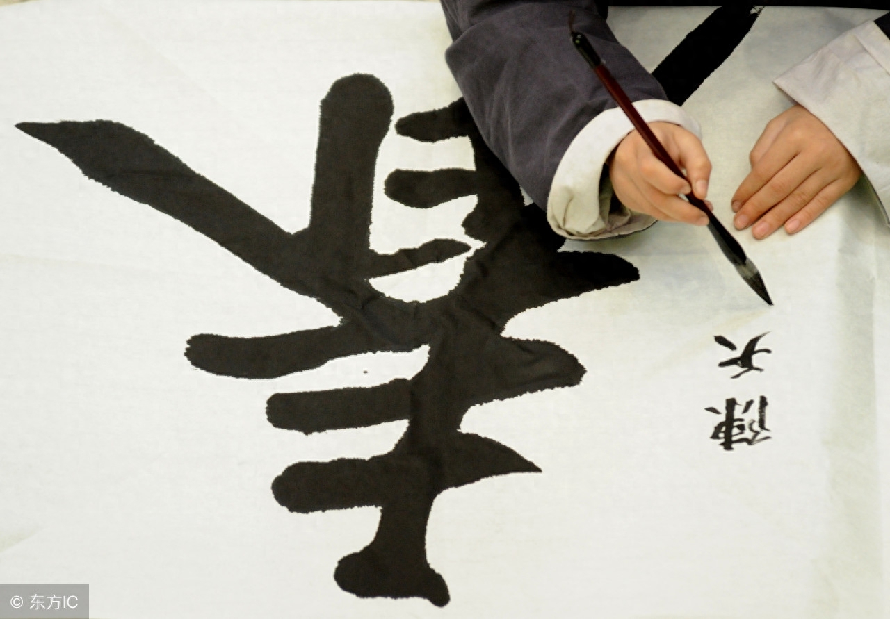 If you are a beginner in calligraphy, which calligraphy style is best to practice first?