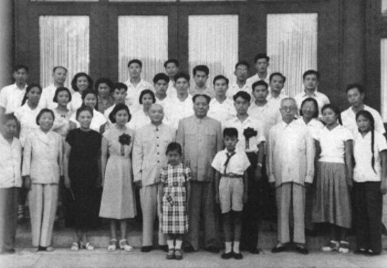 1965年一初中生参军，父亲填的政审表让他吃惊:毛主席是咱家亲戚
